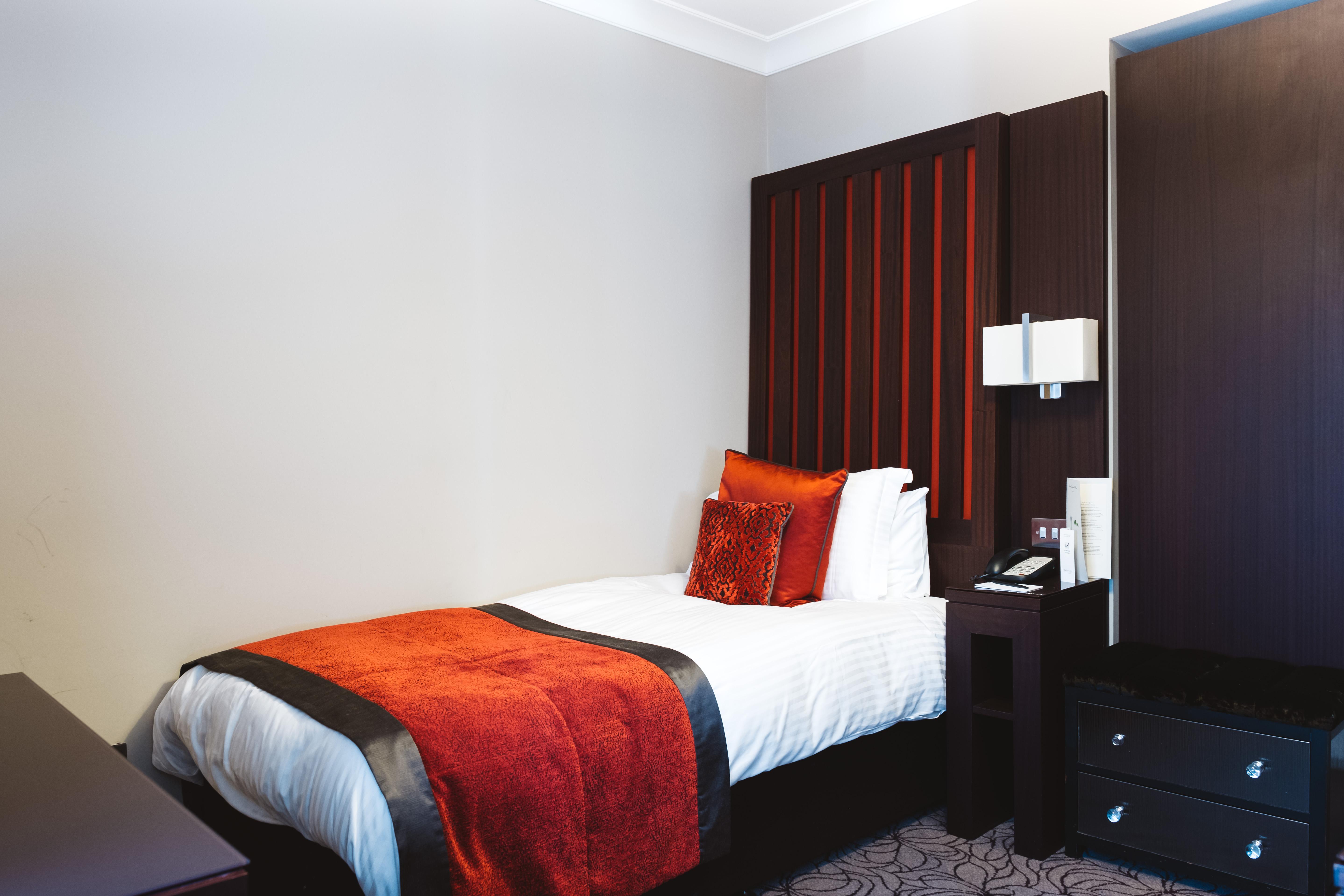 Grand Jersey Hotel And Spa Saint Helier Eksteriør billede A room at the hotel