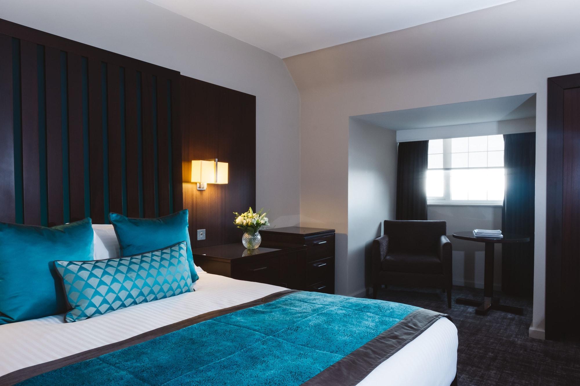 Grand Jersey Hotel And Spa Saint Helier Eksteriør billede A bedroom at the hotel