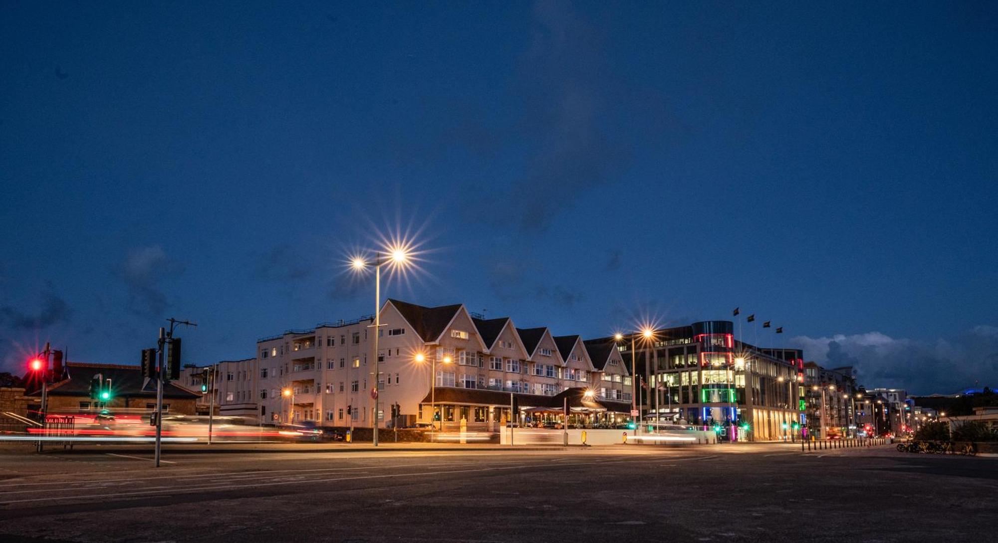Grand Jersey Hotel And Spa Saint Helier Eksteriør billede The town of Skagen at night