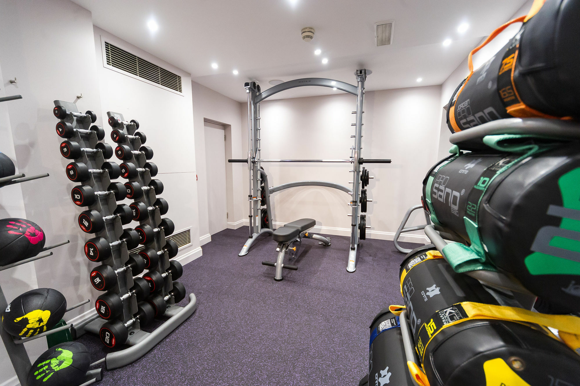 Grand Jersey Hotel And Spa Saint Helier Eksteriør billede The gym at the London Bridge Campus