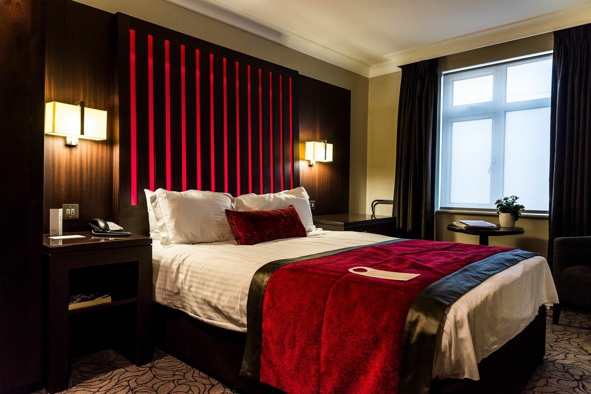 Grand Jersey Hotel And Spa Saint Helier Eksteriør billede A bedroom at the hotel